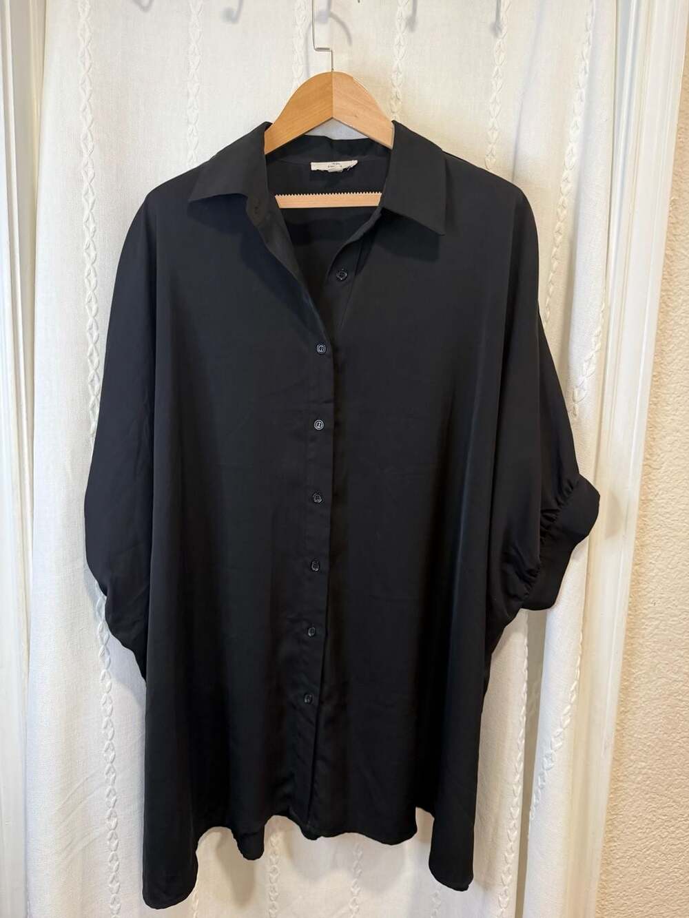 Entro Womens M/L Black Oversized Button Down Blouse Dolman Sleeve Tunic Top